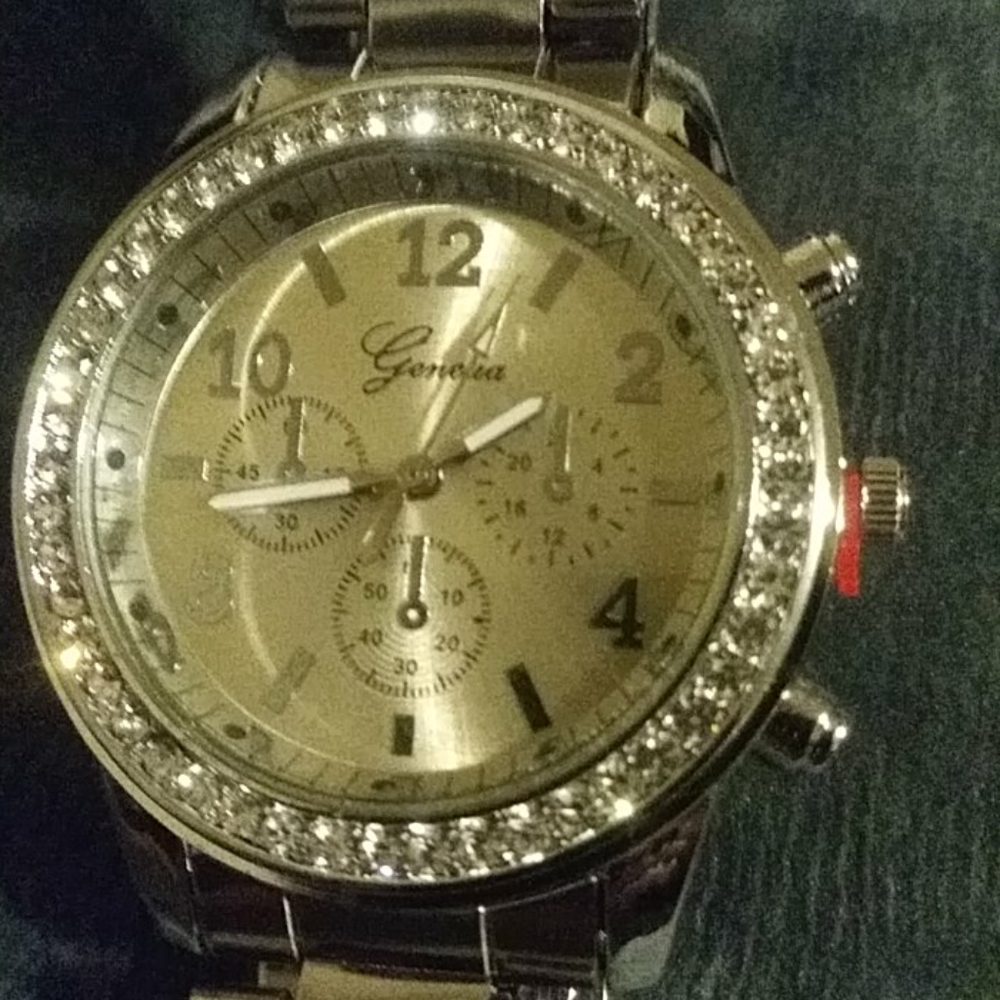 Silver Stainless steel quartz calendar watch